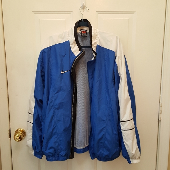 SOLD! Vtg Nike Windbreaker Jacket - Picture 2 of 7